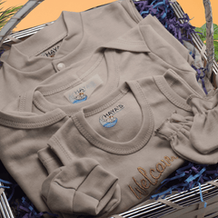 Deluxe Baby Girl Basket – Full Clothing Set in Pink