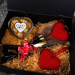 Ferry Rose Chocolates & Crochet Heart Bouquet Gift Box