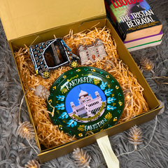 Cultural Heritage Truck Art Plate & Lahore Souvenir Gift Set