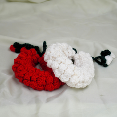 Crimson & Cream: Handcrafted Crochet Gajra Set