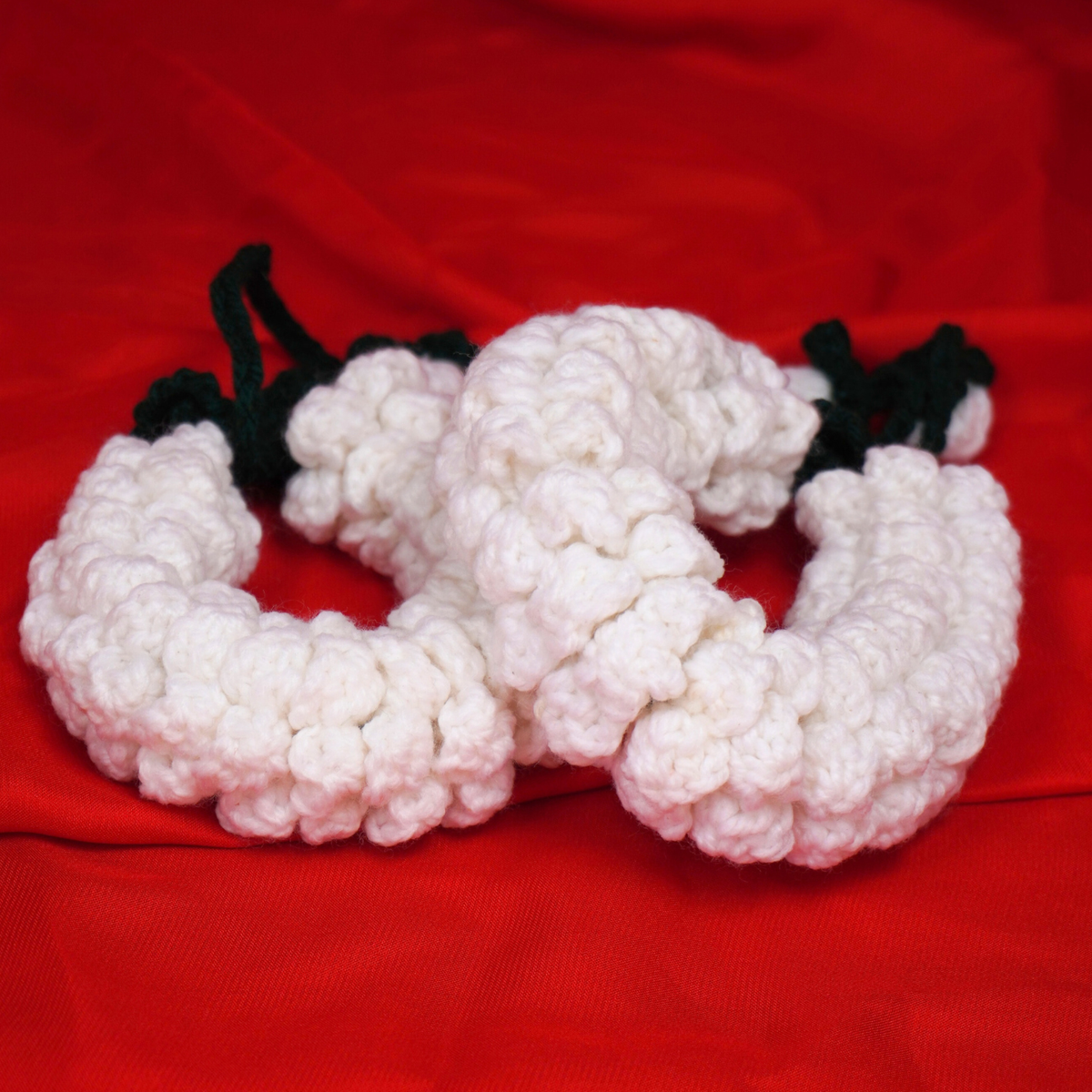 Snowy Elegance: Handcrafted White Crochet Gajra Set