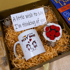 Crochet Rose Bouquet Keychain, Next Door Mug & Wish Card Gift Set