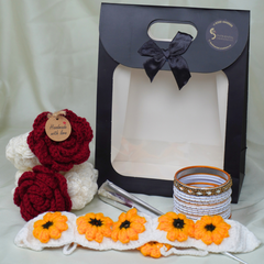 Mehandi, Churiyan, Gajra Pair and Hair Band/ Bandana with Eid Mubarak Card