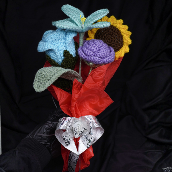 Handmade crochet flowers and gifts Lahore