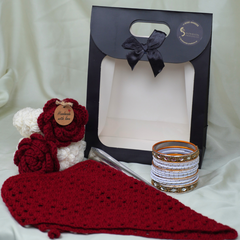 Mehandi, Churiyan, Gajra Pair and Hair Band/ Bandana with Eid Mubarak Card