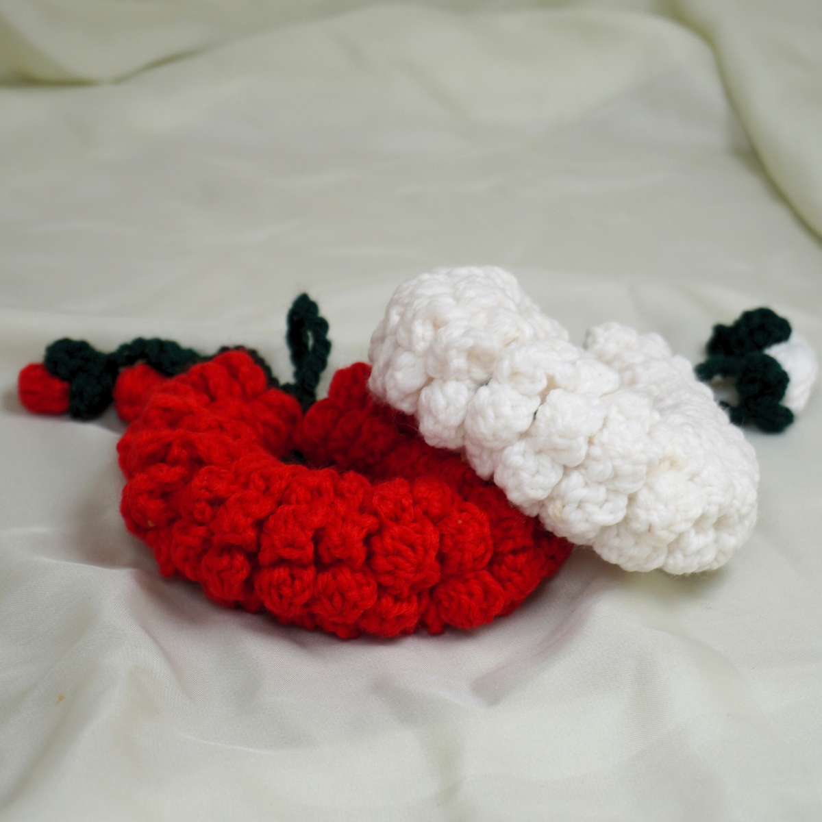 Crimson & Cream: Handcrafted Crochet Gajra Set